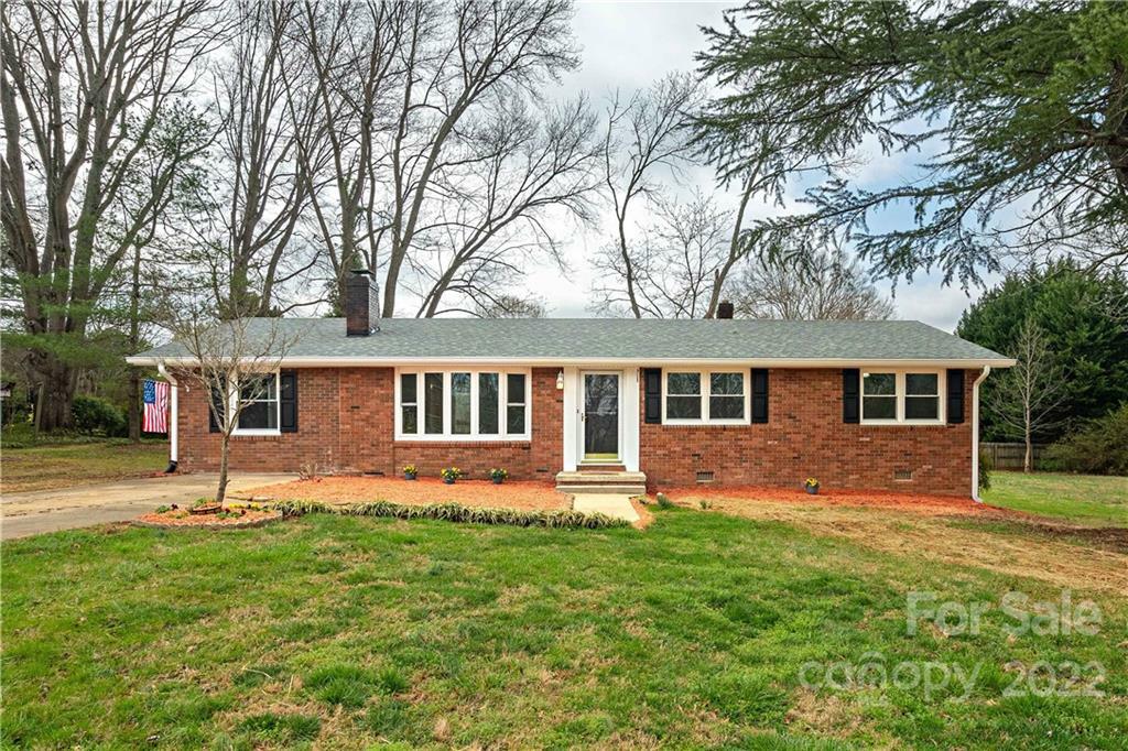 Property Photo:  1130 27th Avenue NE  NC 28601 