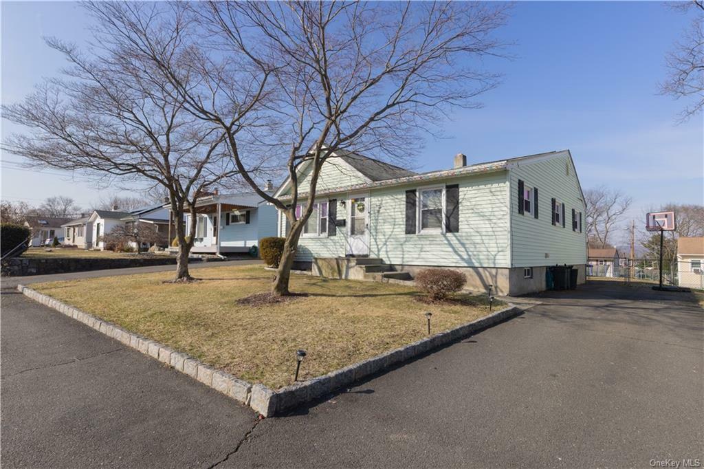 Property Photo:  28 Major Andre Drive  NY 10980 