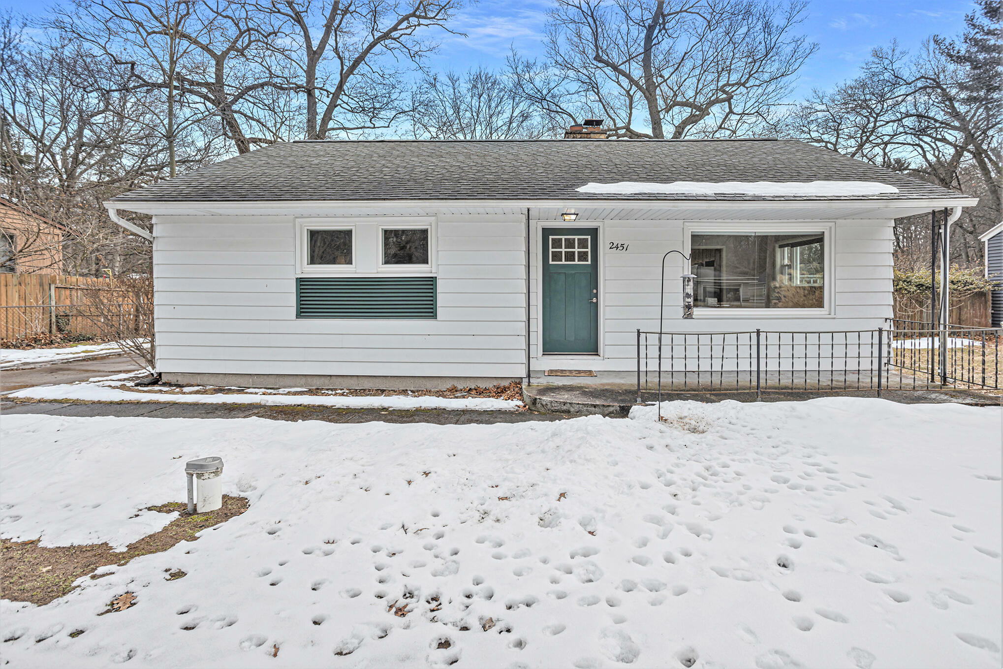 Property Photo:  2451 Pennsylvania Avenue  MI 49445 