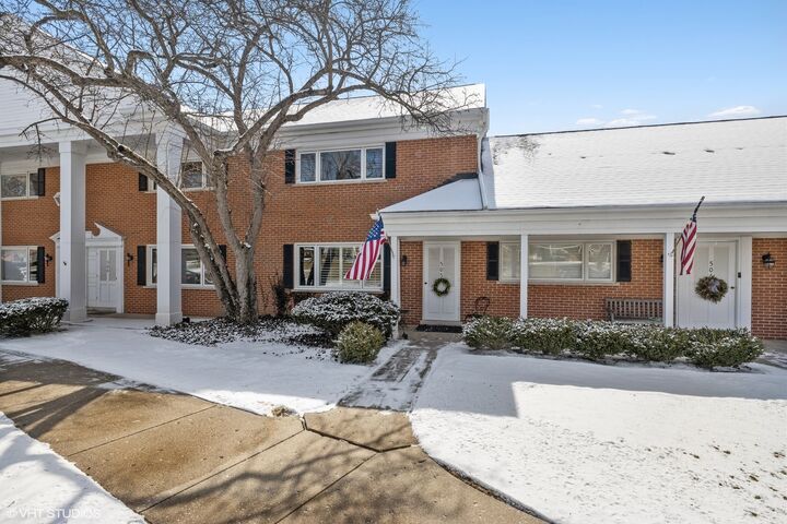 505 Chanticleer Lane 0  Hinsdale IL 60521 photo