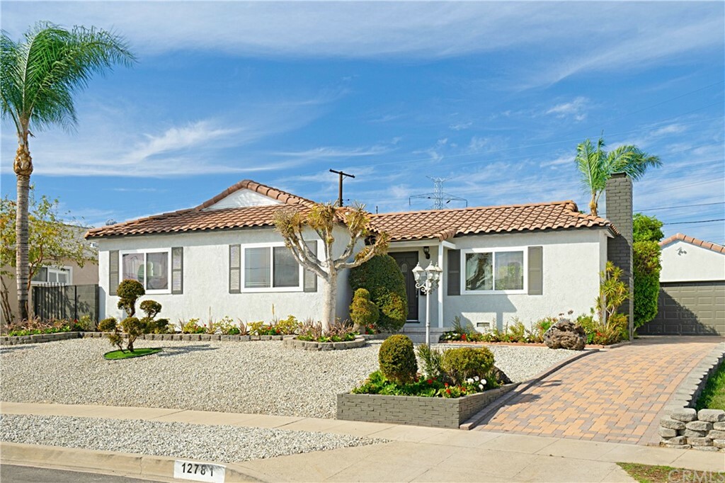 Property Photo: 12781 Willard Street CA 91605