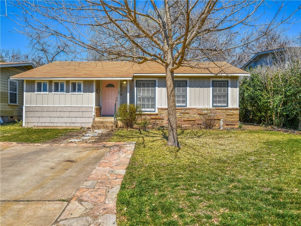 Property Photo: 1504 Pasadena Drive TX 78757