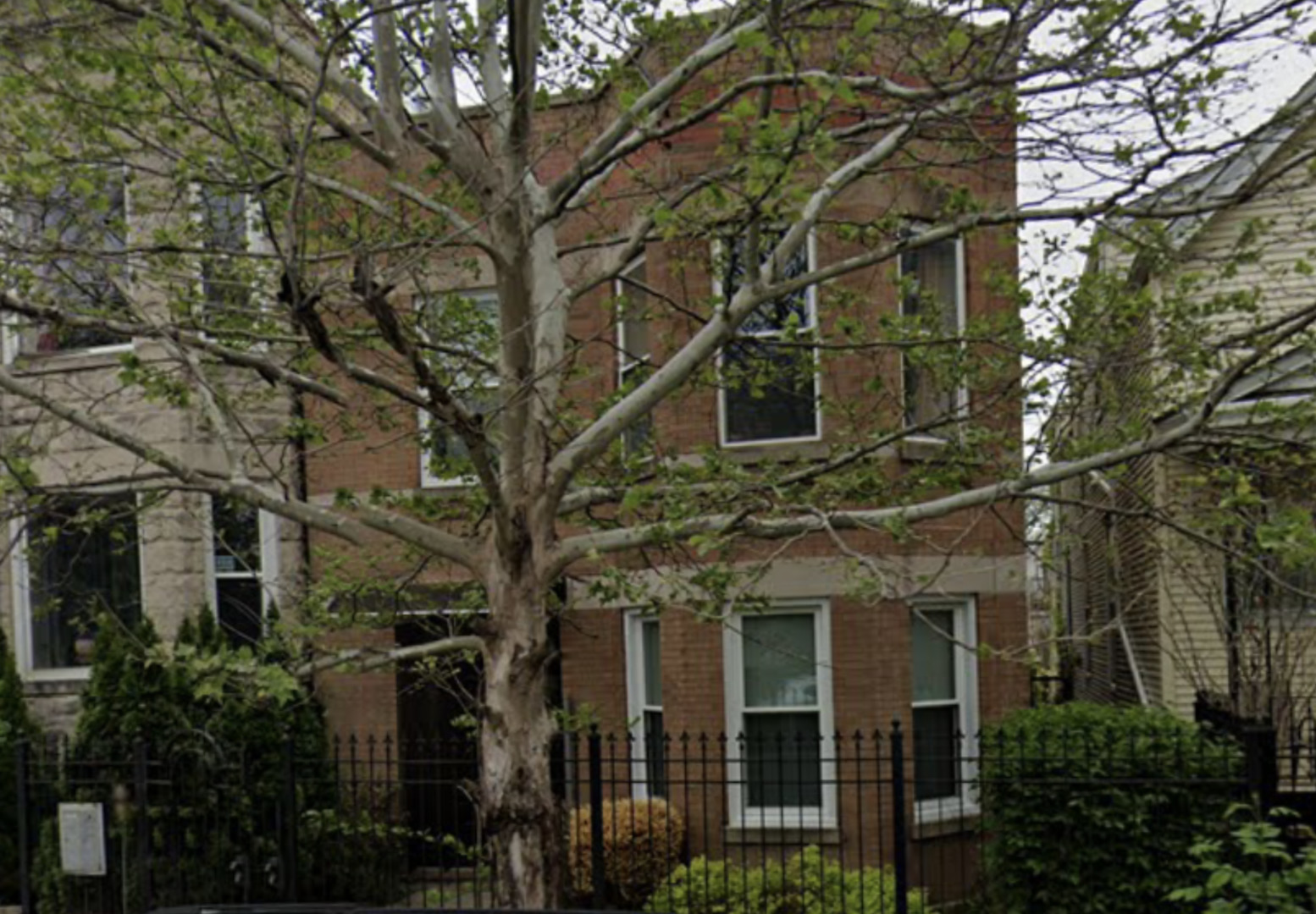 Property Photo: 2819 N Sacramento Avenue 2 IL 60618