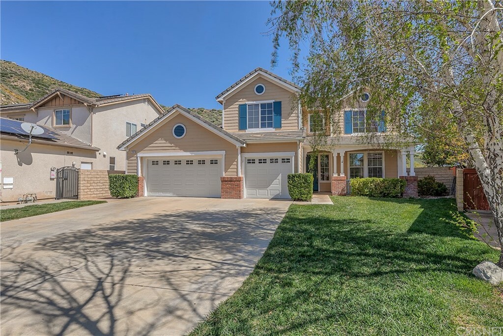 Property Photo:  28108 Boulder Crest Court  CA 91351 