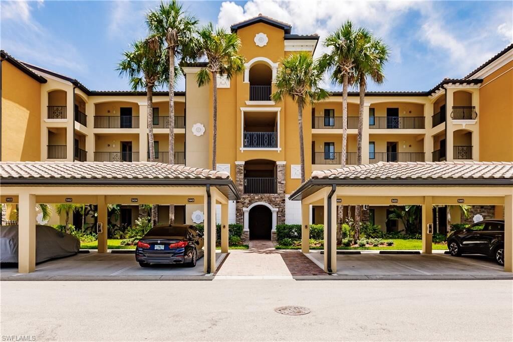 Property Photo: 9596 Trevi Ct 5434 FL 34113