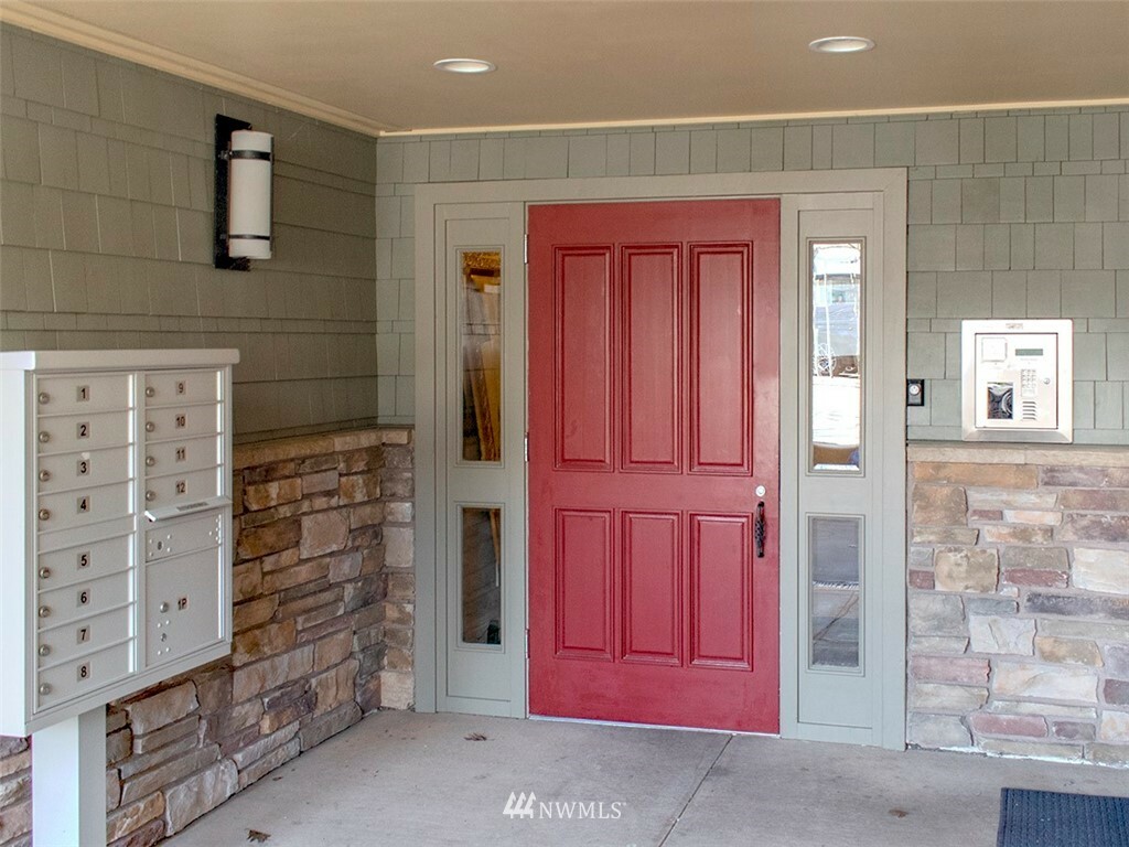 Property Photo: 128 4th Avenue S 203 WA 98020