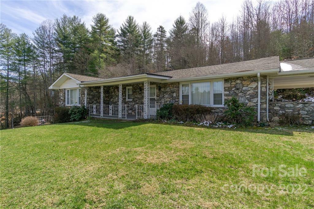 60 Upper Roberts Branch Road  Weaverville NC 28787 photo