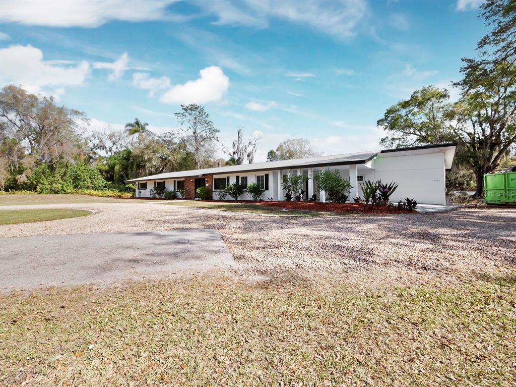 Property Photo: 3825 Sarasota Golf Club Boulevard FL 34240