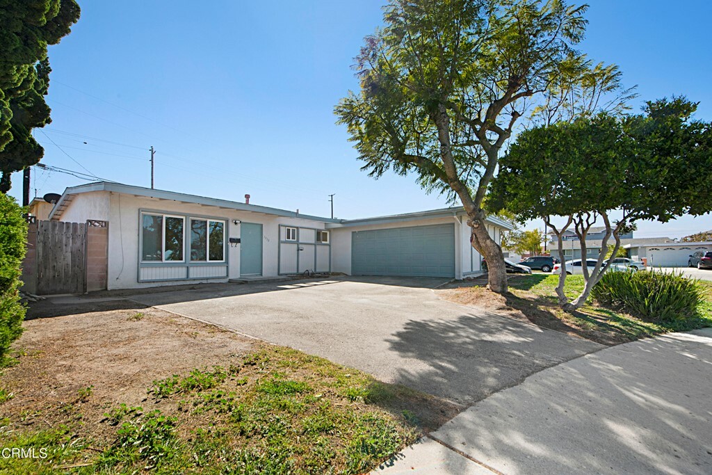 Property Photo:  1930 Elsinore Court  CA 93035 