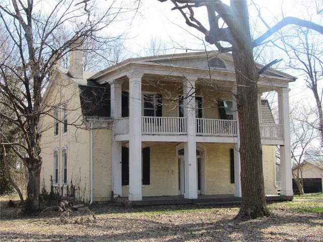 Property Photo: 2367 Central Avenue 62002