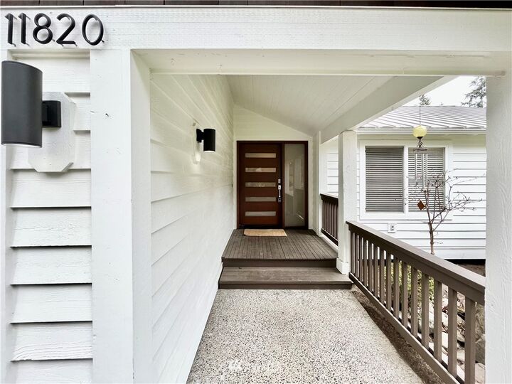 Property Photo: 11820 NE 145th Street WA 98034