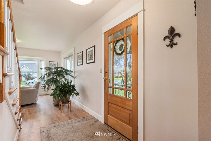 Property Photo: 1108 C Avenue WA 98221