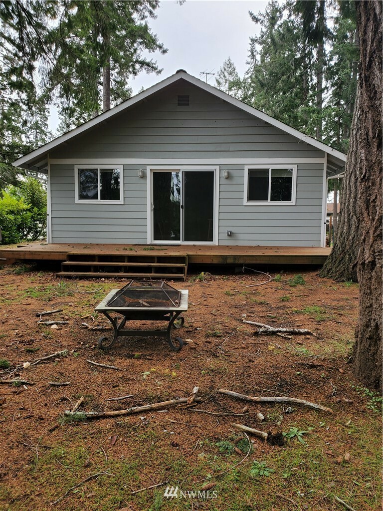 Property Photo:  1561 E Treasure Island Drive  WA 98524 