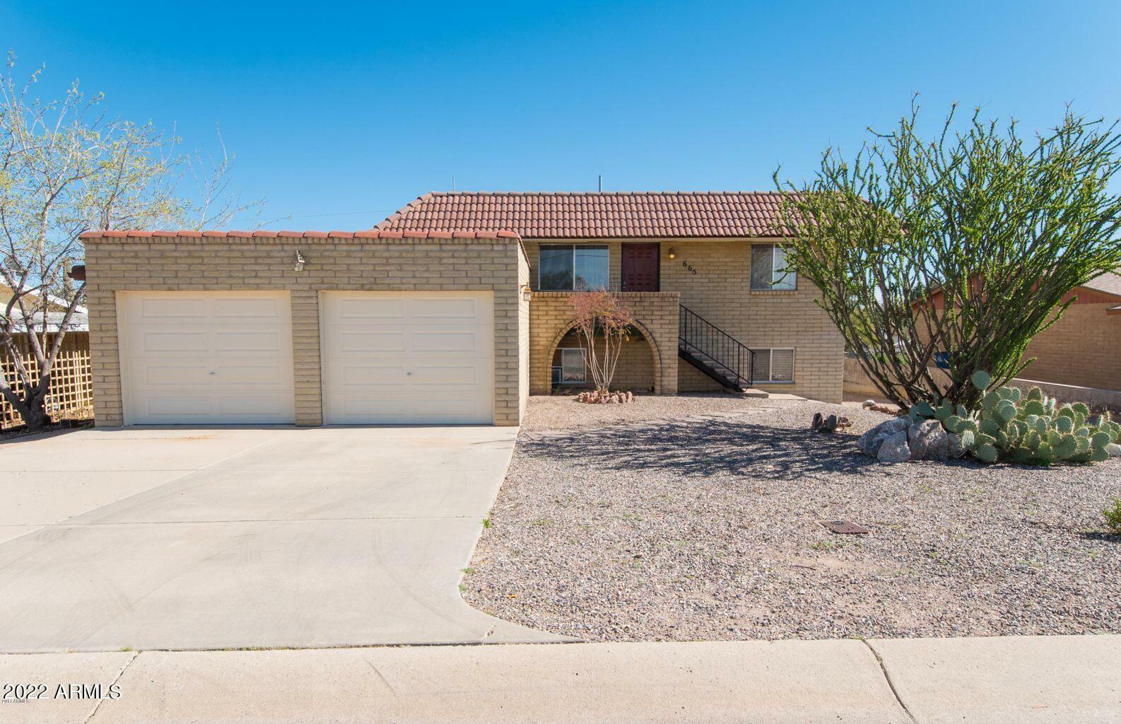 Property Photo:  665 Aircleta Drive  AZ 85390 