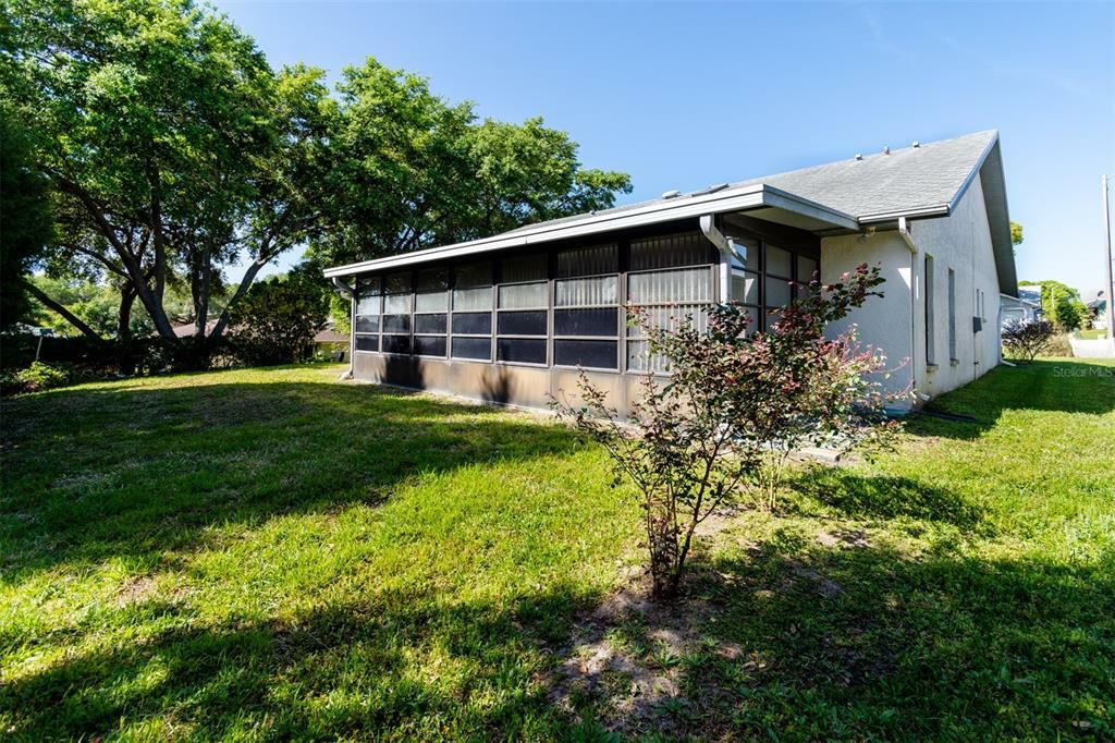 Property Photo:  1931 Chesnut Place  FL 34684 