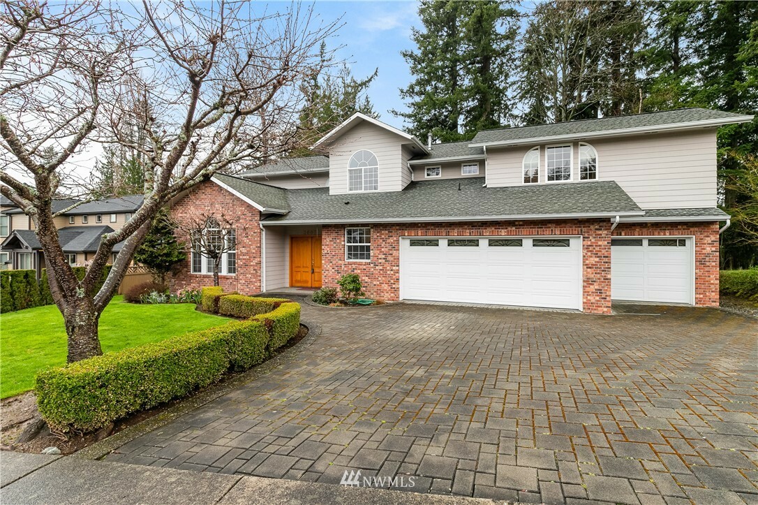 Property Photo:  3007 Maynard Place  WA 98226 