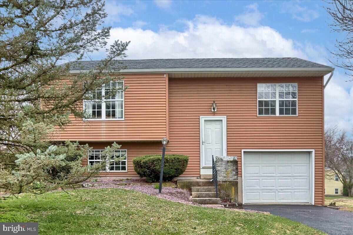 Property Photo: 3340 Taunton Drive PA 17402