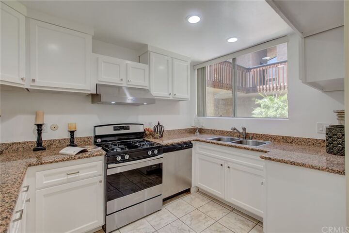 Property Photo: 5901 Canterbury Drive 12 CA 90230