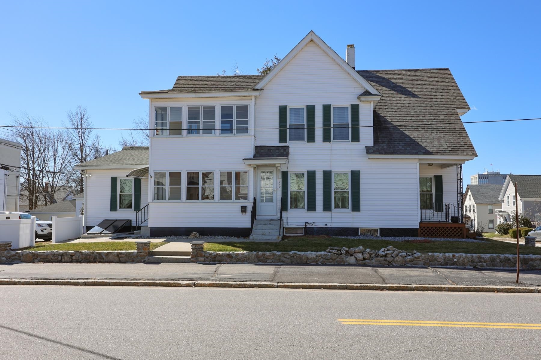 Property Photo: 782 Union Street NH 03104