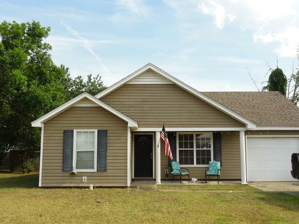 Property Photo: 3925 Heatherwoods Dr GA 31605