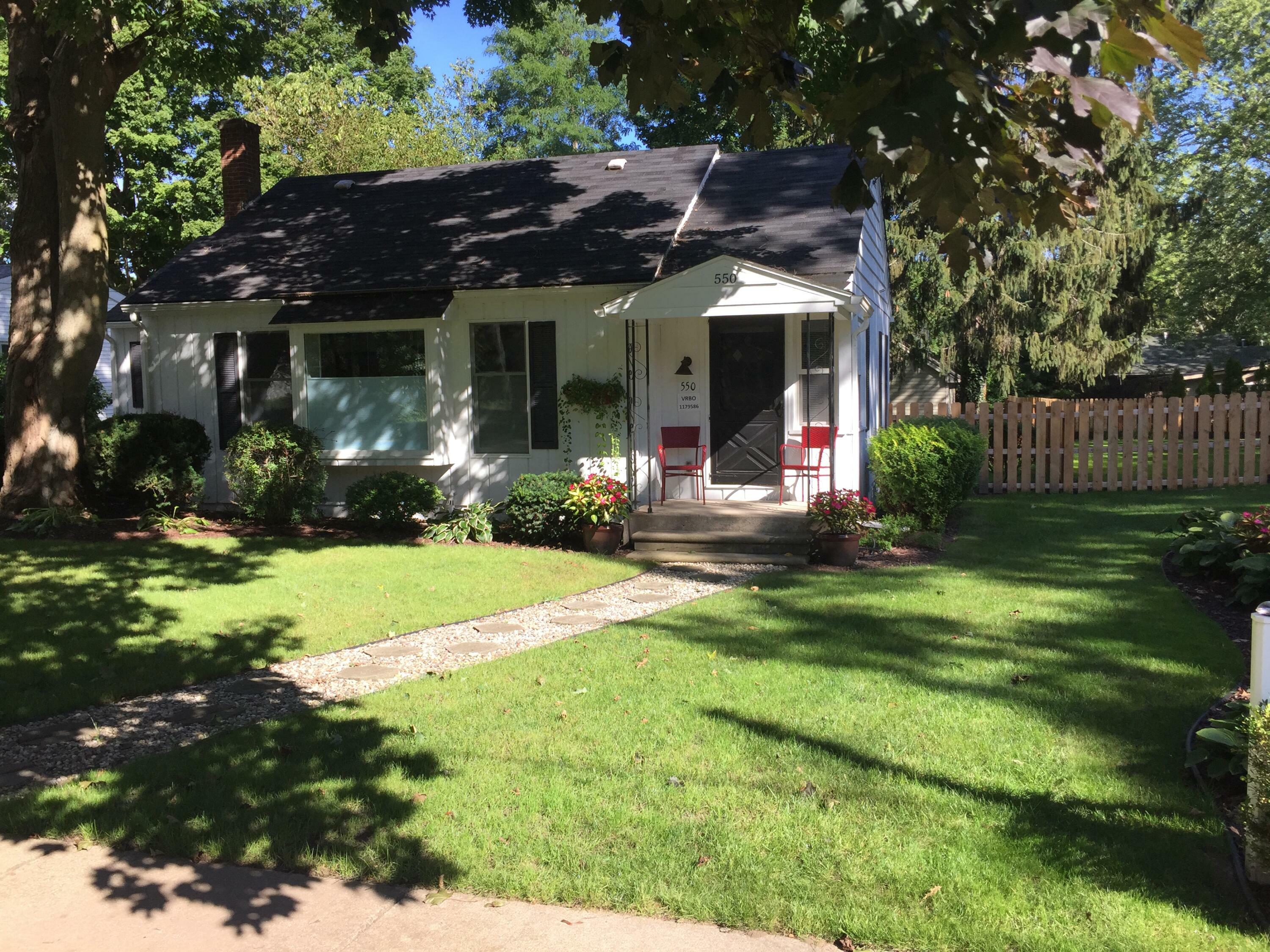 Property Photo:  550 Mason Street  MI 49453 