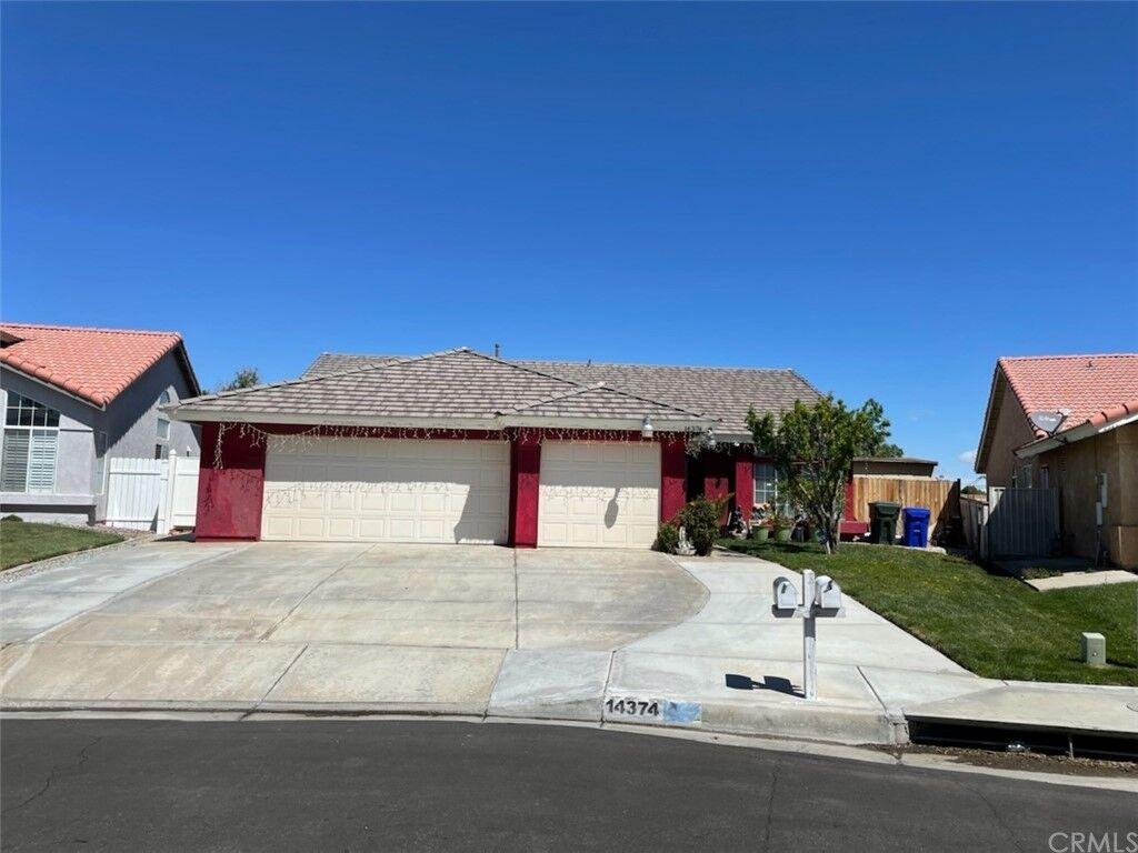 Property Photo: 14374 Encanto Drive CA 92392