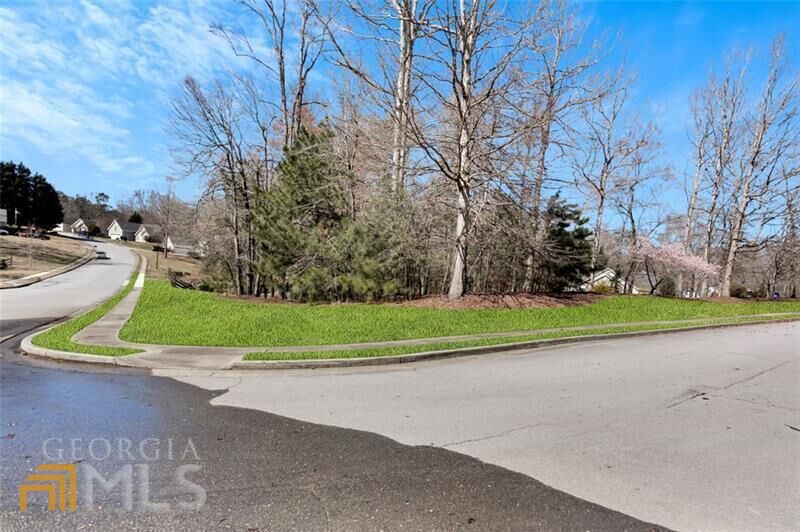 Property Photo:  2295 Hamilton Parc Lane  GA 30519 