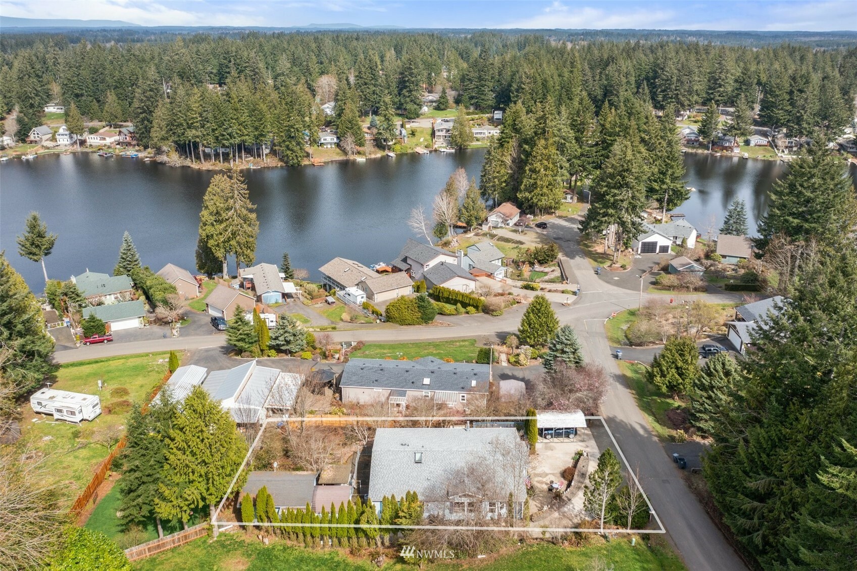 Property Photo:  121 SE Cabana Avenue  WA 98584 