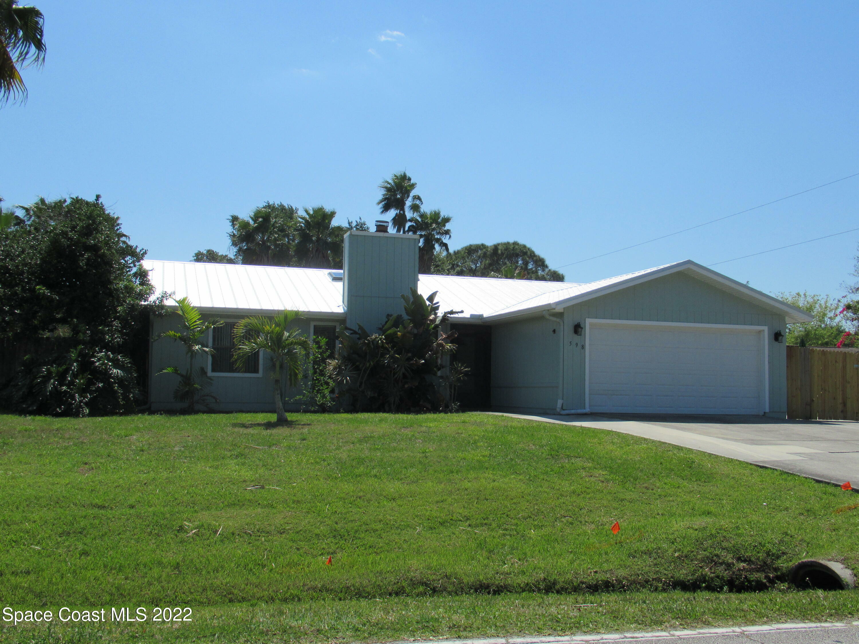 Property Photo:  598 Pepper Street NE  FL 32907 