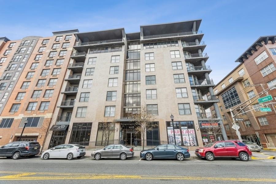 Property Photo:  4315 Park Ave 6E  NJ 07087 