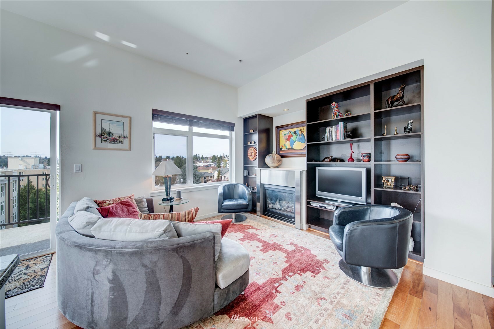 Property Photo: 5615 24th Avenue NW 64 WA 98107