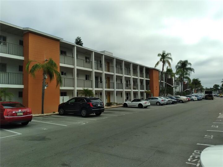 Property Photo:  2323 Canal Drive F24  FL 34207 