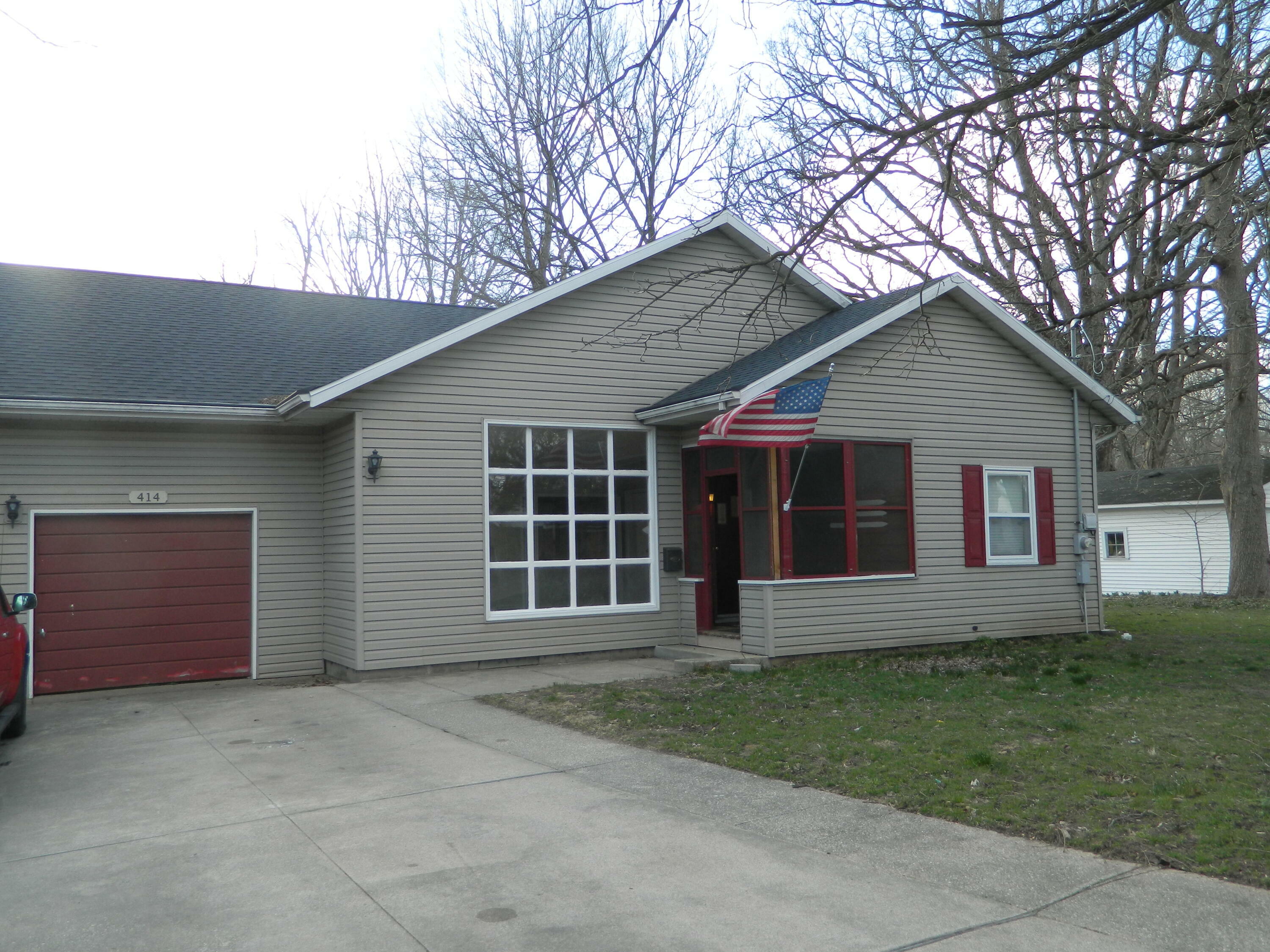 414 Morrell Street  Plainwell MI 49080 photo