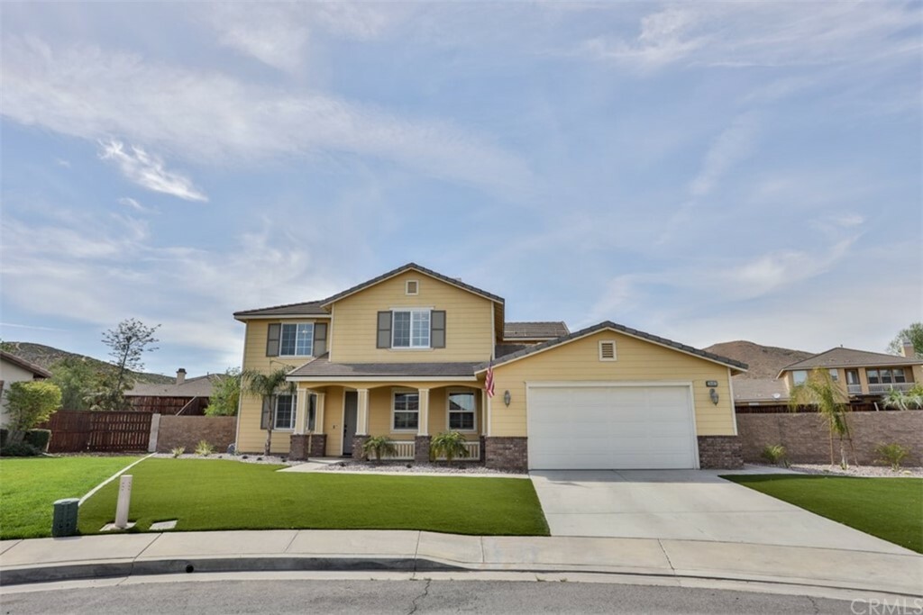 Property Photo:  28483 Sagewater Court  CA 92585 