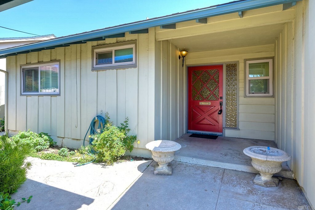 Property Photo:  673 Garrett Avenue  CA 91910 