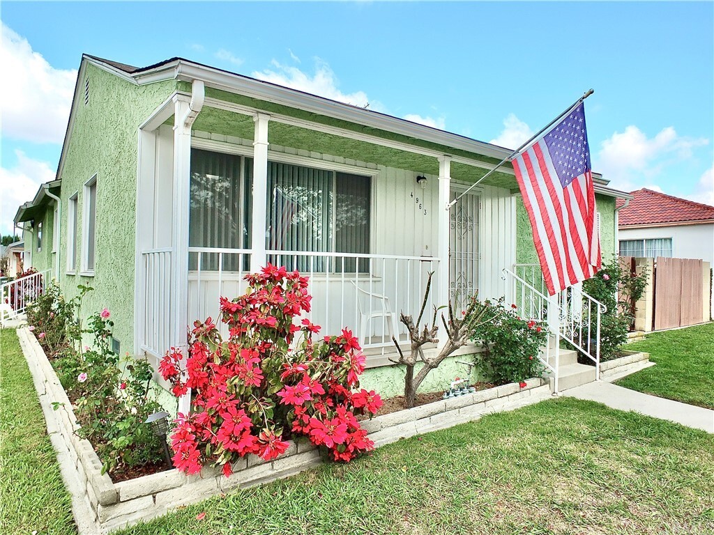 Property Photo: 4963 Montair Avenue CA 90712