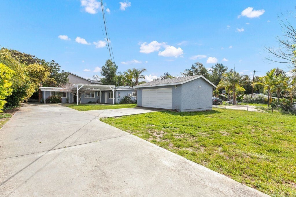Property Photo:  1626 Avocado Drive  CA 92083 