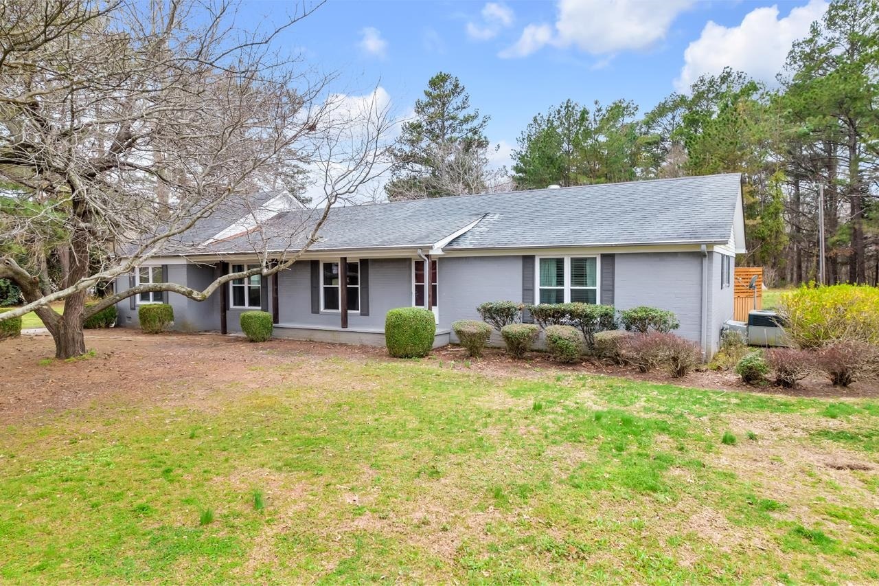 Property Photo: 688 Spring Creek Law Rd TN 38305