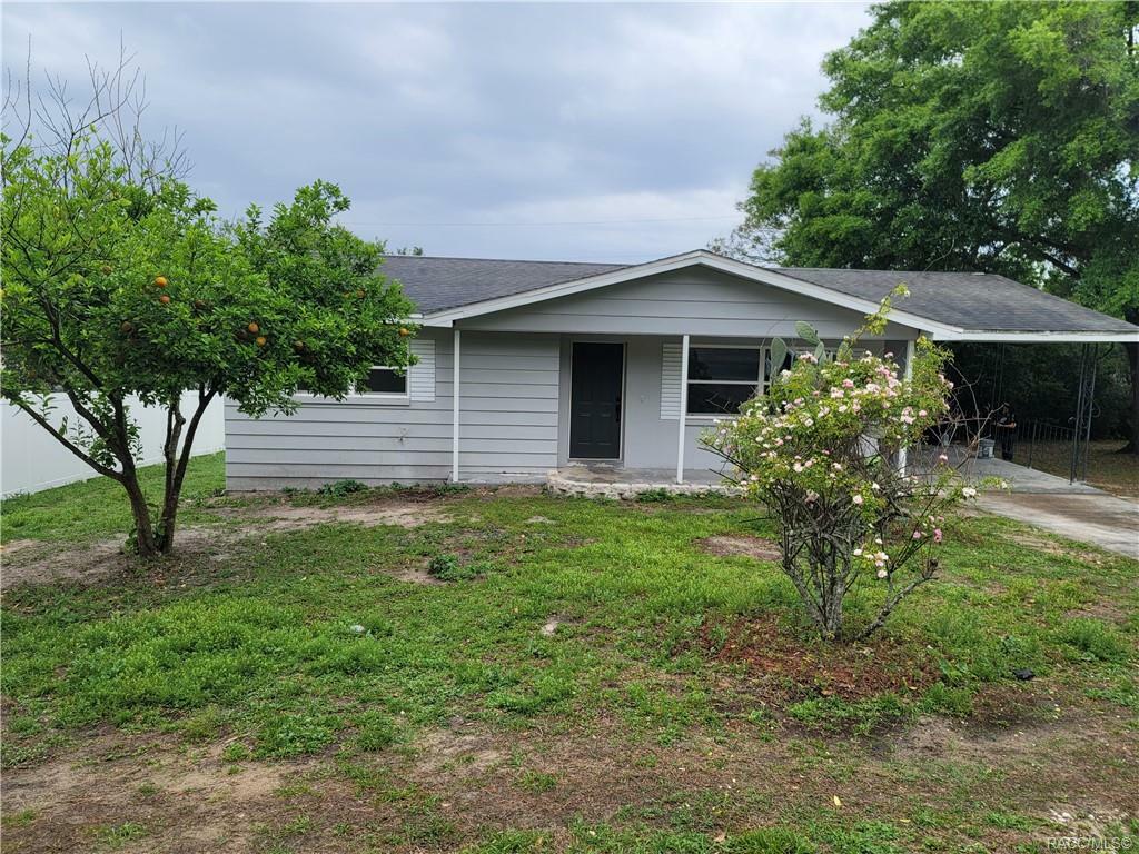 Property Photo:  18 N Barbour Street  FL 34465 