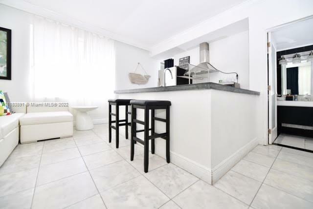 Property Photo: 130 3rd St 201 FL 33139