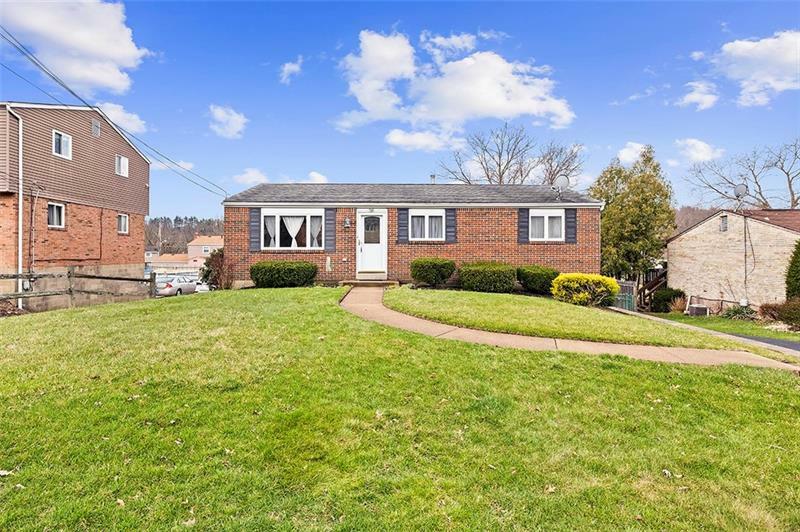 Property Photo: 584 Rainier Dr PA 15239