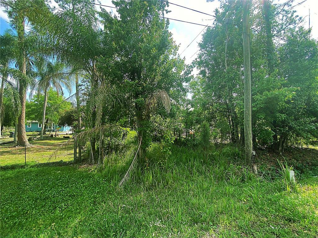 Property Photo:  Huggins Road  FL 33898 