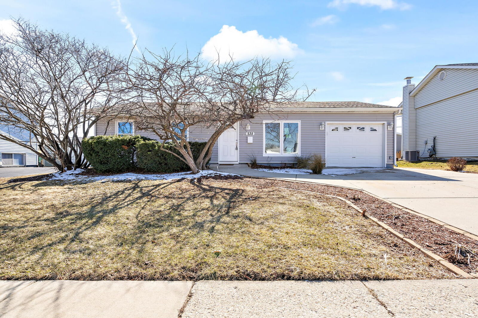 Property Photo:  235 Murphy Drive  IL 60446 