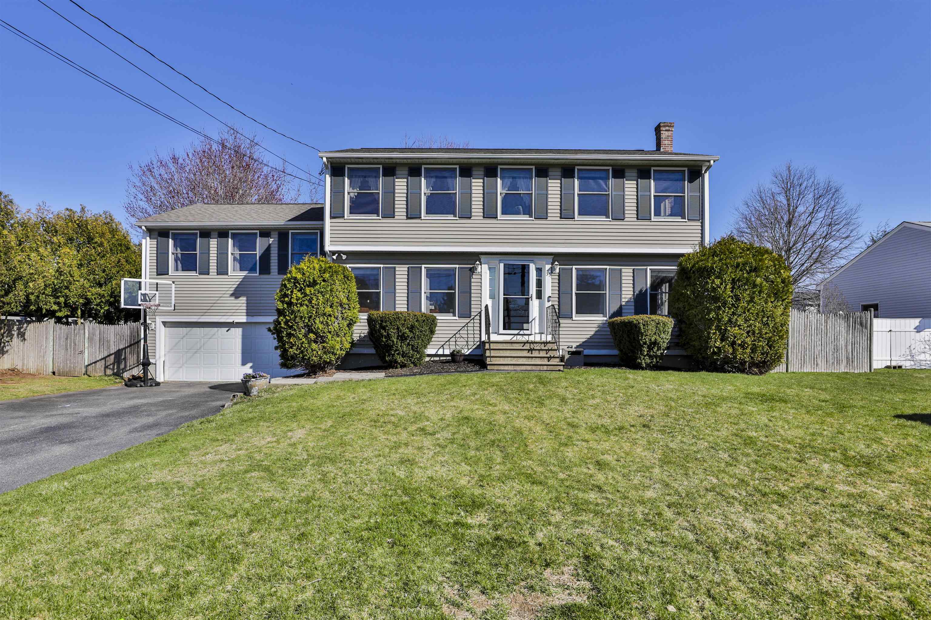 Property Photo: 35 Elmwood Avenue NH 03079
