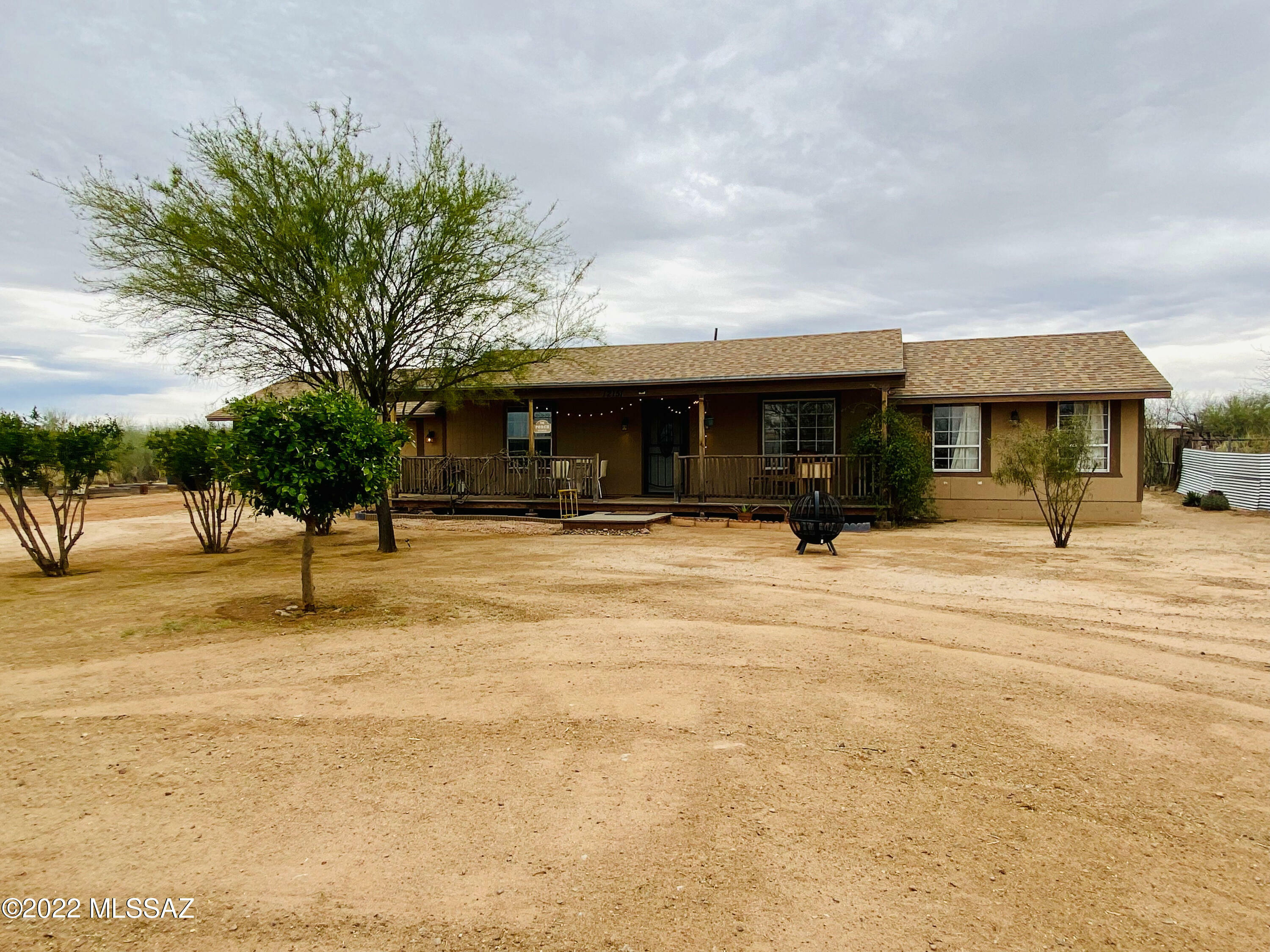 Property Photo:  12151 W Trigger Lane  AZ 85736 