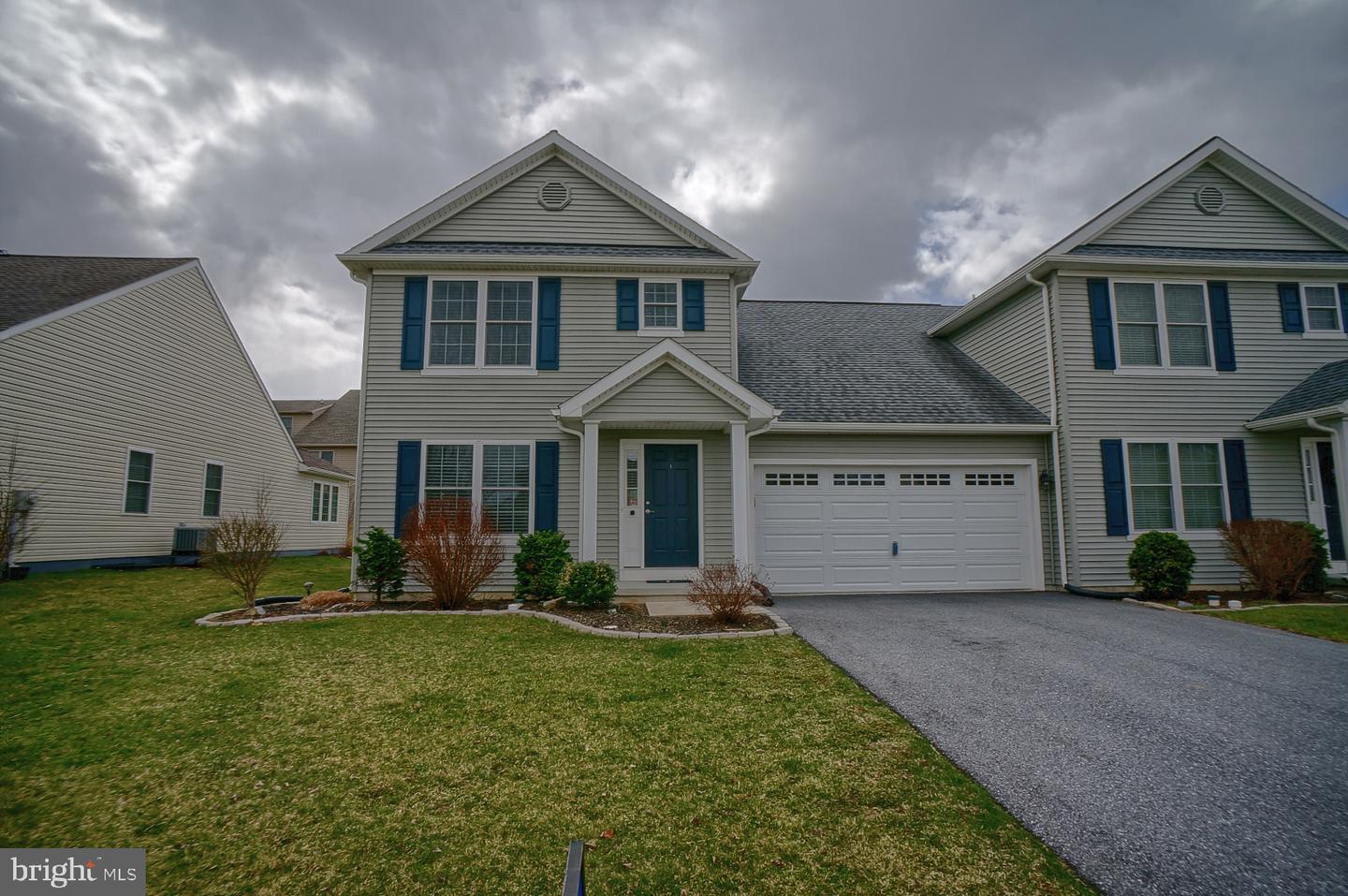 Property Photo: 5224 Summerfield Drive PA 17552
