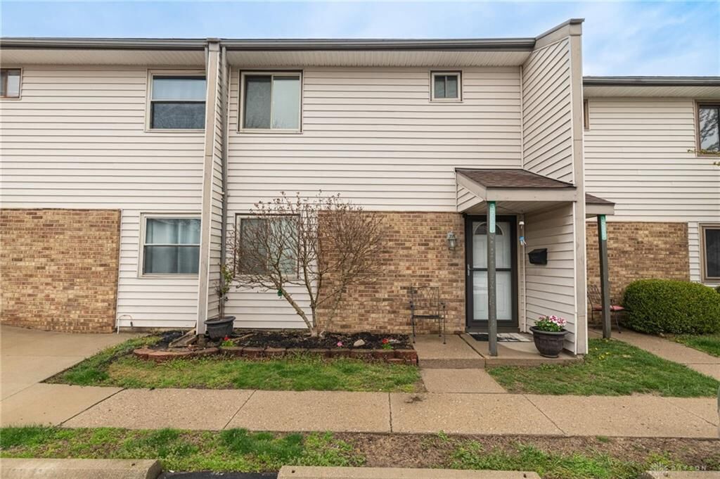 Property Photo: 3227 Fantasia Trail OH 45449