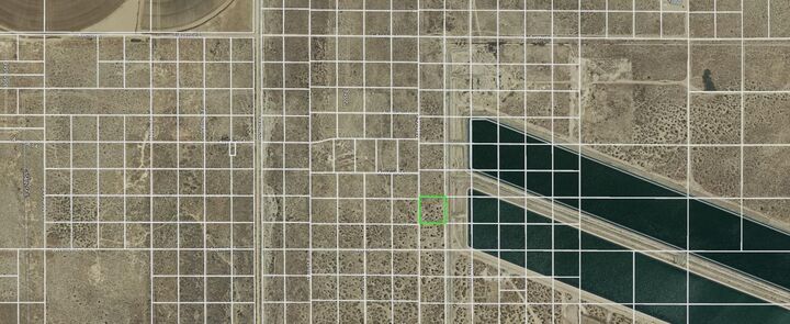 Property Photo:  114th E &Amp Ave L 7  CA 93535 