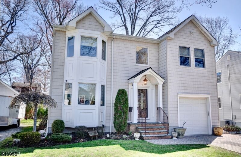 Property Photo:  39 S Mitchell Ave  NJ 07039 