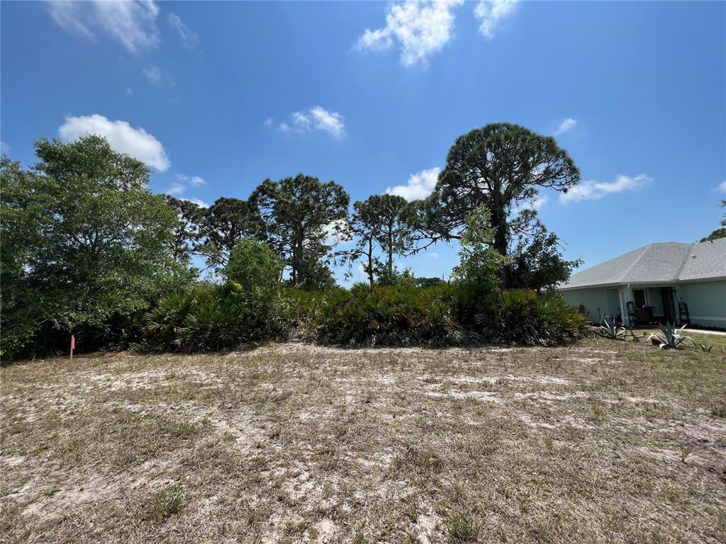 Property Photo:  519 Sunset Road N  FL 33947 